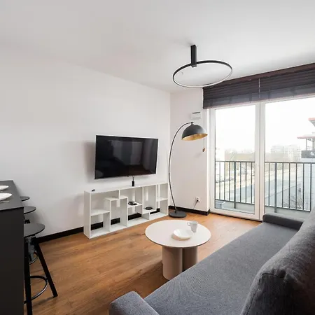 Daire Praga Grochowska Unique By Bookinghost