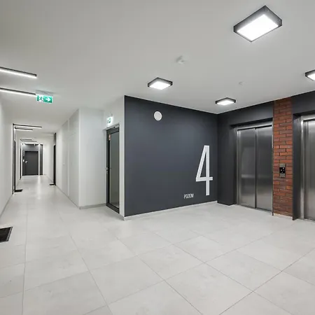 Praga Grochowska Unique By Bookinghost