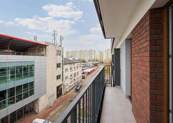 Praga Grochowska Unique By Bookinghost