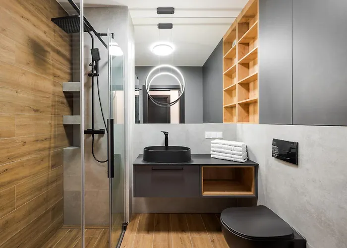 Praga Grochowska Unique By Bookinghost *