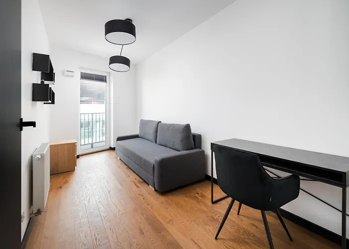 Praga Grochowska Unique By Bookinghost