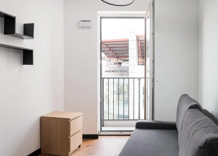 Praga Grochowska Unique By Bookinghost