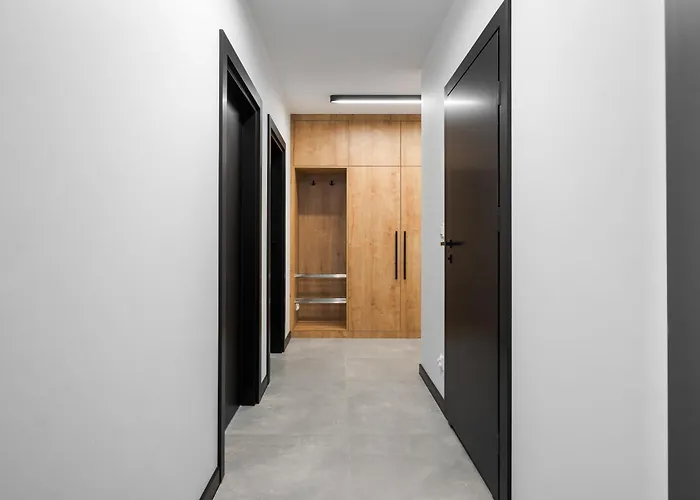 Praga Grochowska Unique By Bookinghost * Warszawa