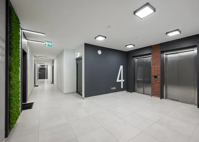 Praga Grochowska Unique By Bookinghost