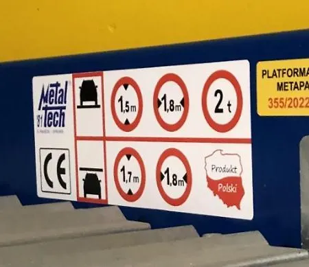 Praga Grochowska Unique By Bookinghost * ワルシャワ