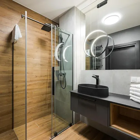 Praga Grochowska Unique By Bookinghost * ワルシャワ